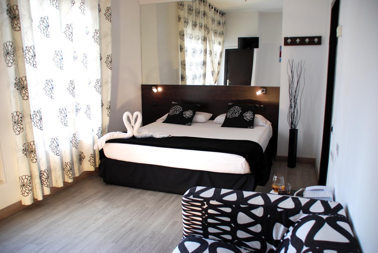 Casita Amarilla Timebasishotel Barcelona