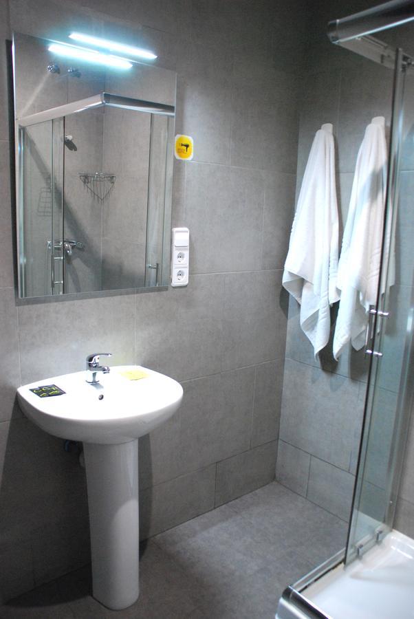 Casita Amarilla Love hotel Barcelona